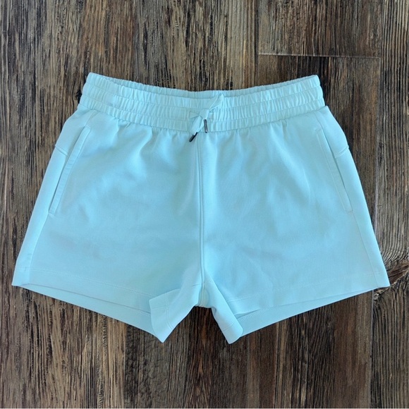 Member's Mark Luxe Shorts Womens Medium Mint Zest 4 Way Stretch Casual Lounge - Picture 1 of 10
